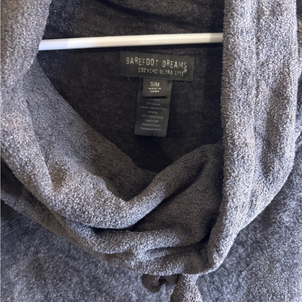 Barefoot Dreams Cozy Chic Lite Weekend Poncho in Grey Sz S/M - Picture 3 of 6